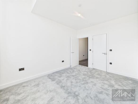 2 bed Apartment to rent Image 11