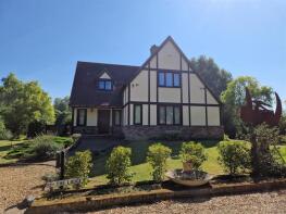 Claverly House, London Road, St. Ives PE27 5EU