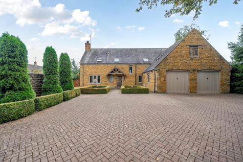 Church Street, Bloxham, OX15