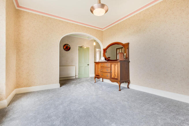 Breakfast Room to...