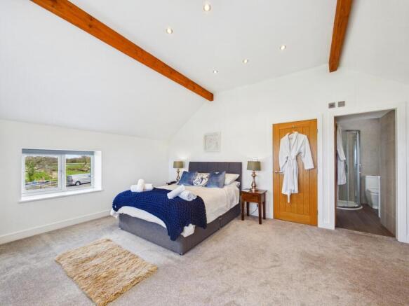 3 bed Barn Conversion for sale Image 8