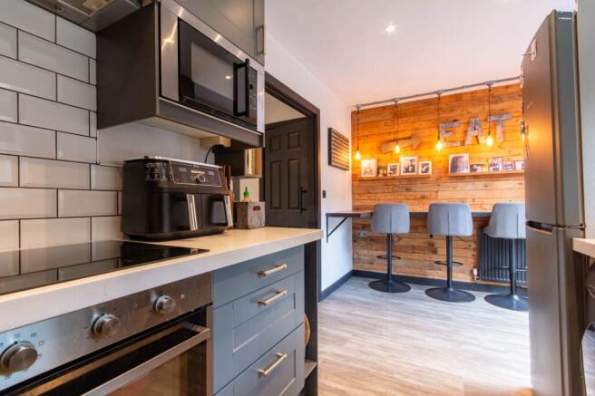 3 bed Terraced for sale Image 5