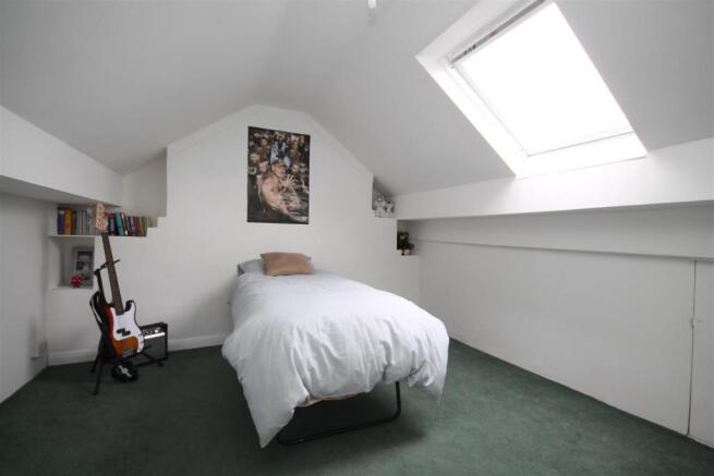ATTIC ROOM