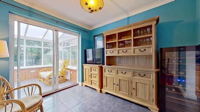 BREAKFAST ROOM