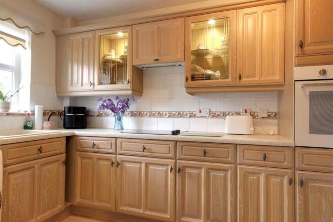 2 bed Apartment for sale Image 8