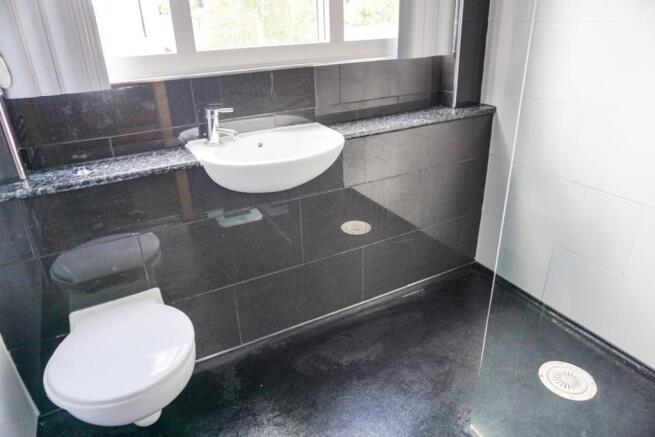 Master En-suite