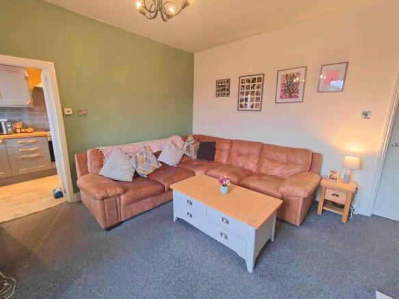 2 bed Terraced for sale Image 6