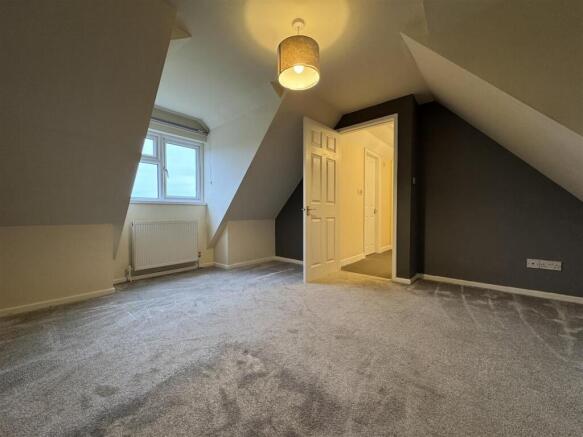 3 bed Detached for sale Image 10