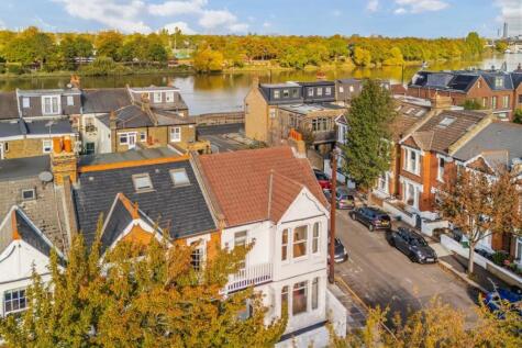 St. Ann's Road, Barnes