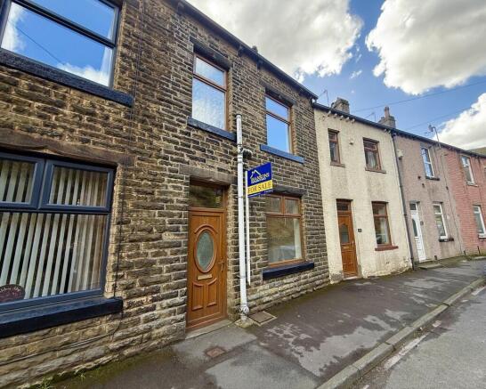 3 bed Terraced for sale Image 9