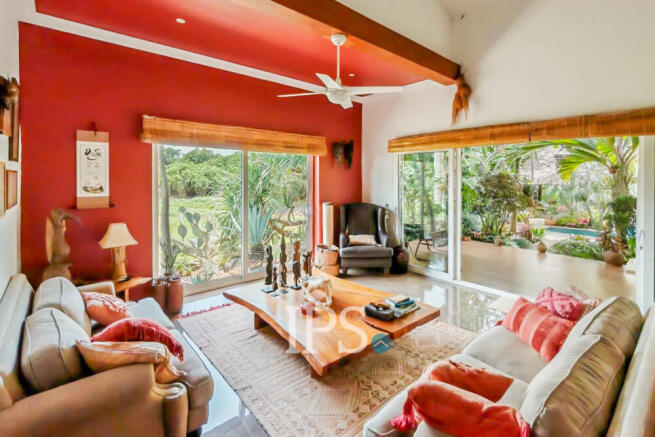 2 Bedroom Villa For Sale- Tuek Chhuo, Kampot
