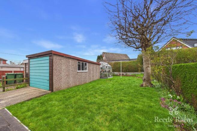 3 bed Semi-Detached for sale Image 6