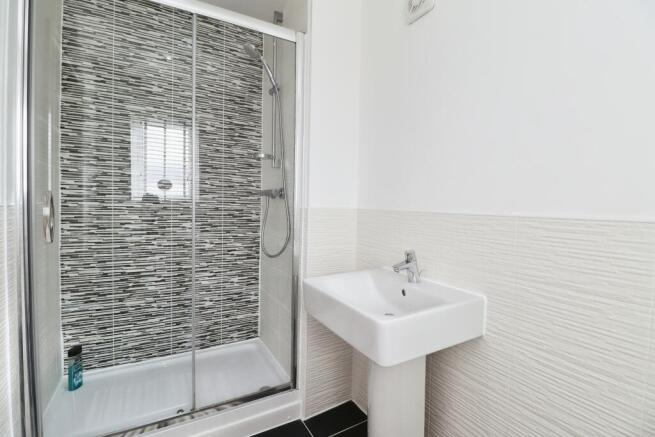 Master En-suite