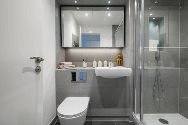 Apartment shower room