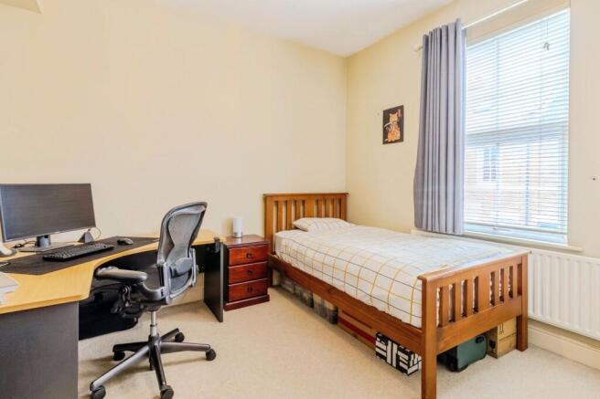 bedroom2