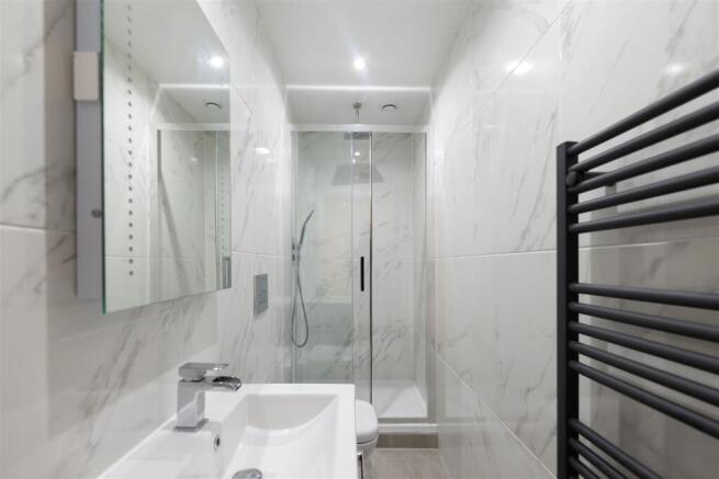 2 bed House for sale Image 5