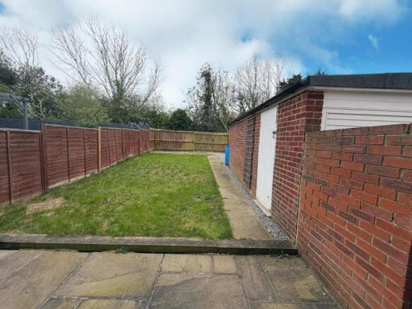 3 bed Semi-Detached for sale Image 8