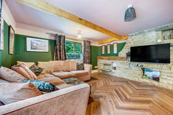 Chapel Brow, Charlesworth, SK13 photo 4