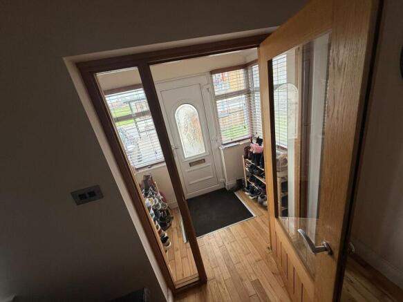 4 bed House for sale Image 2