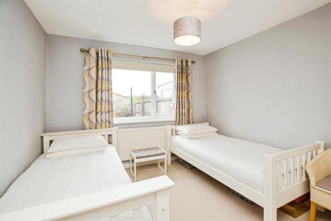2 bed Semi-Detached Bungalow for sale Image 11