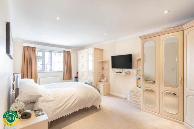 master bedroom 1.