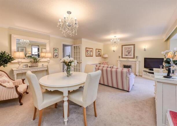 21 Highgrove-05.jpg