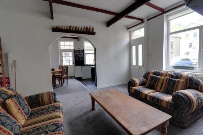 Lounge 3