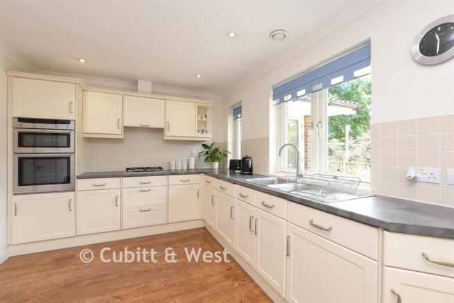 Kitchen/Breakfast Room