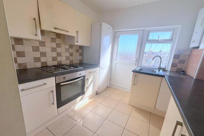 Fitted kitchen with 