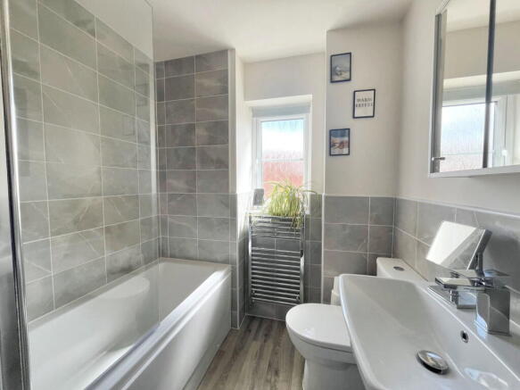 3 bed Detached to rent Image 7
