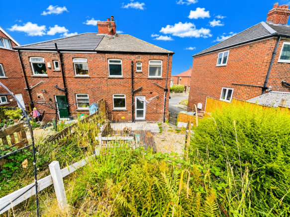 2 bed Semi-Detached for sale Image 11