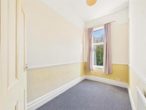 5 bed Terraced for sale Image 12