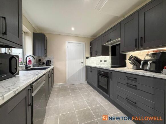 Norman Avenue, Newark, NG24 - View 5