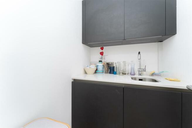 12b G M Sink.jpg