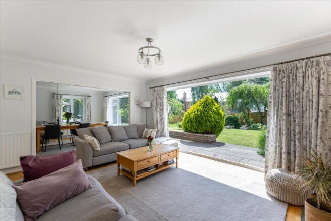 Woods Lane, Cliddesden, Basingstoke, Hampshire, RG25 photo 4