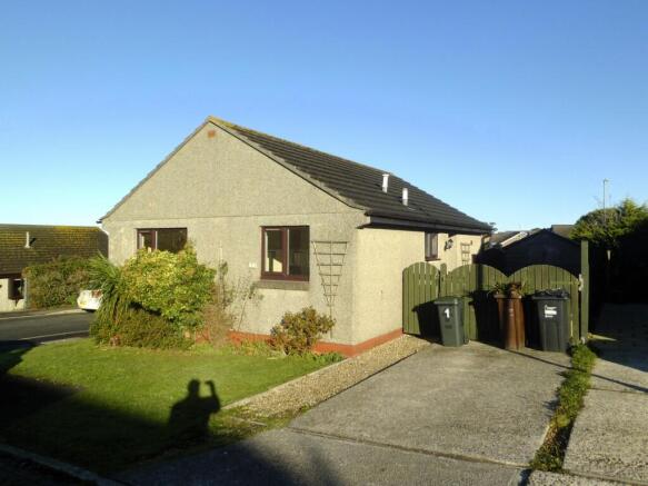 2-bed bungalow on The Paddock, Redruth, TR15, £285,000