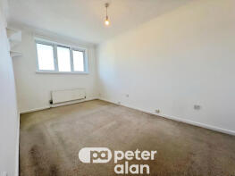 12, Amyas Close, Grangetown, Cardiff CF11 8EA