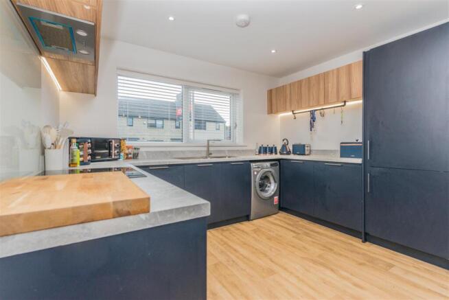 Fitted Dining Kitchen: