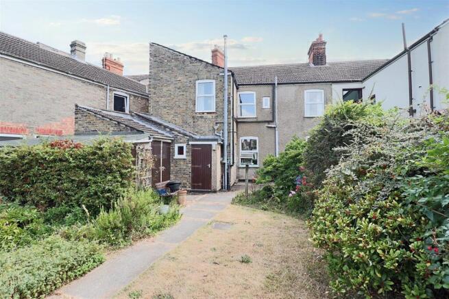 St. Margarets Road, Lowestoft photo 4