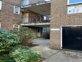 8, Baron Court, Reading RG30 2BP