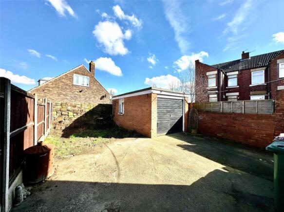 3 bed Semi-Detached for sale Image 4