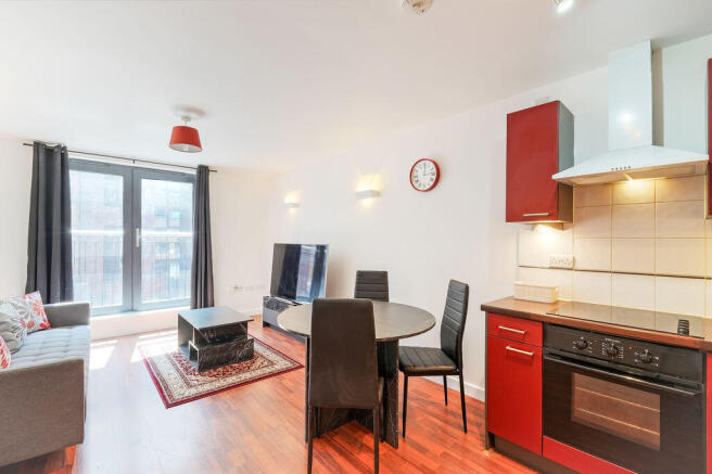 1 bed Apartment to rent Image 4