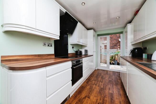 3 bed End of Terrace for sale Image 8