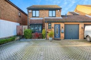 3, Highfields Close, Dunstable LU5 4QE
