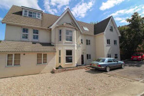 Flat 2, 5 Bournemead, Crescent Road, Bournemouth BH2 5SS