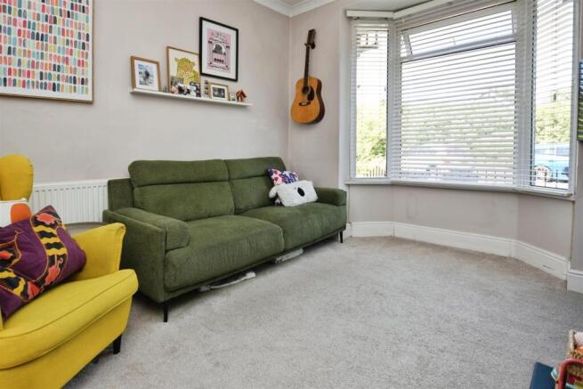 2 bed Terraced for sale Image 7