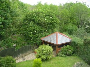THE SUMMERHOUSE