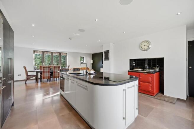 LIVING KITCHEN