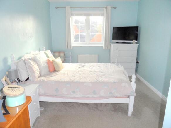 BEDROOM 1