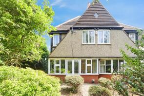 205, Oakwood Lane, Roundhay, Leeds LS8 2PE
